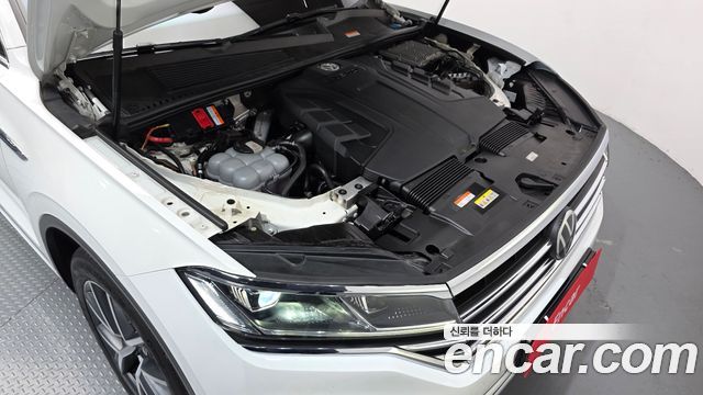 Volkswagen Touareg 2021 — photo 6