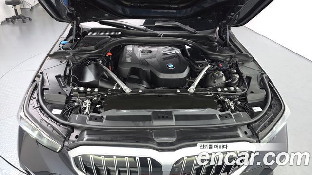 BMW 5-Series 2024 — photo 6