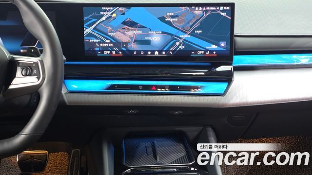 BMW 5-Series 2024 — photo 13