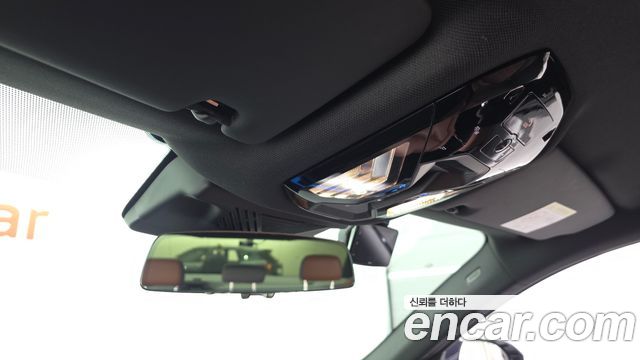 BMW 5-Series 2024 — photo 18