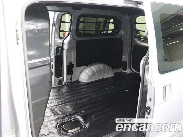 Hyundai Starex 2021 — photo 9