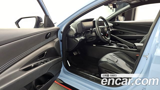 Hyundai AVANTE 2025 — photo 13