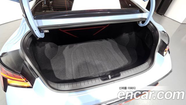 Hyundai AVANTE 2025 — photo 26
