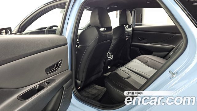 Hyundai AVANTE 2025 — photo 16
