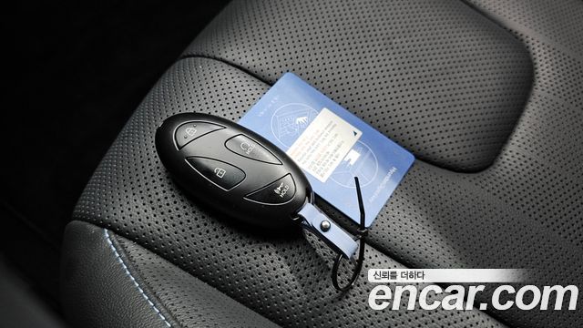 Hyundai AVANTE 2025 — photo 30