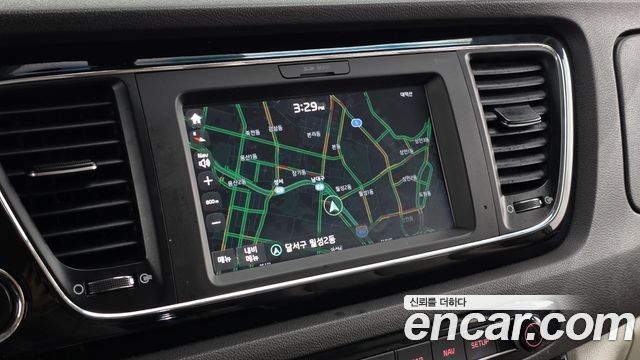 Kia Canival 2018 — photo 13