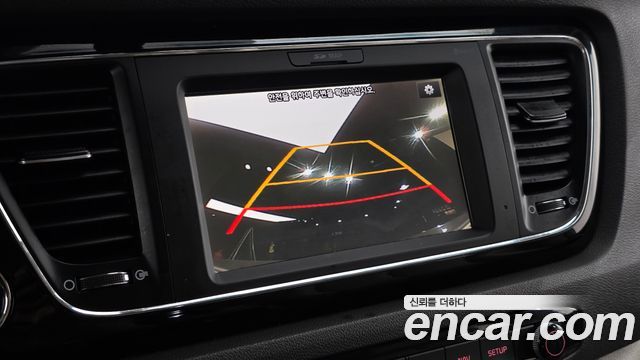 Kia Canival 2018 — photo 14