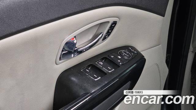 Kia Canival 2018 — photo 16