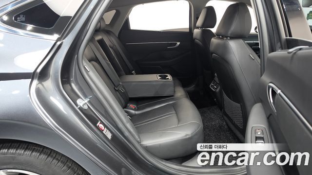 Hyundai Sonata 2021 — photo 12