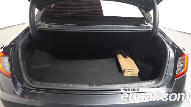 Hyundai Sonata 2021 — photo 16