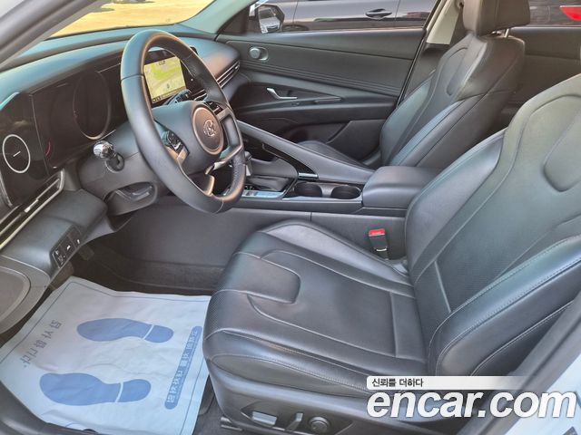 Hyundai AVANTE 2021 — photo 11