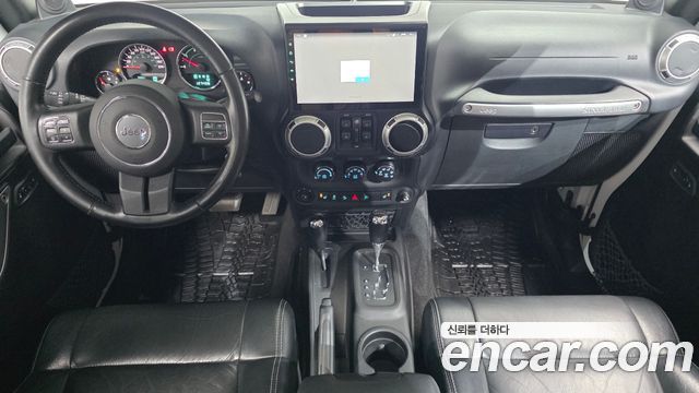 Jeep Wrangler 2012 — photo 7