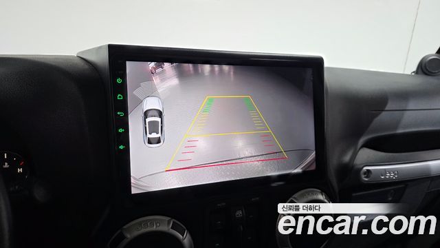 Jeep Wrangler 2012 — photo 16