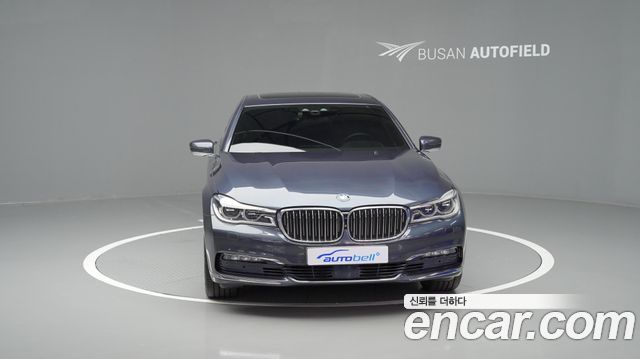 BMW 7-Series 2016 — photo 2