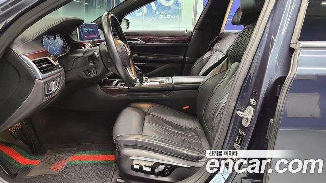 BMW 7-Series 2016 — photo 19