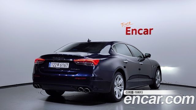 Maserati Quattroporte 2018 — photo 2