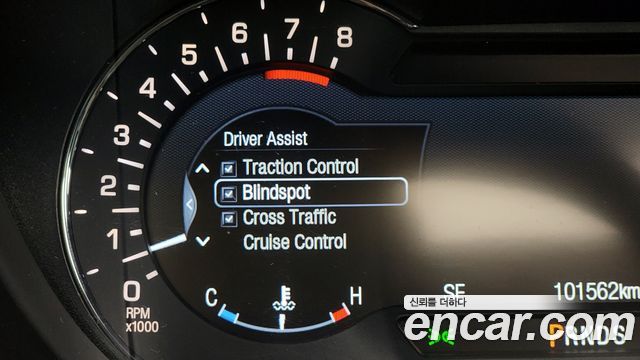 Lincoln MKX 2016 — photo 17