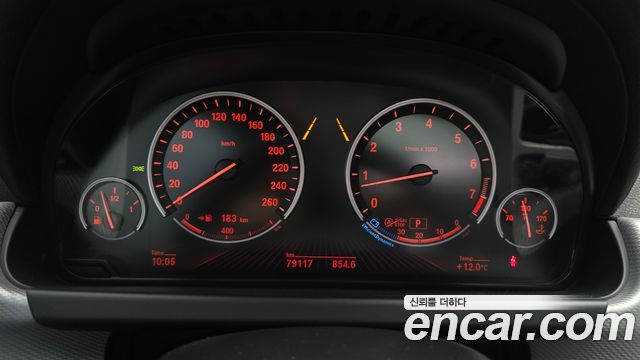 BMW 6-Series 2013 — photo 8