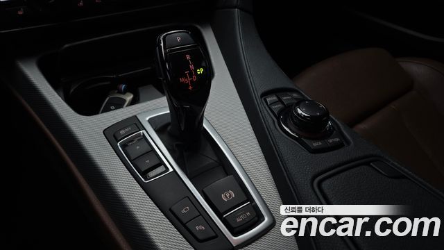BMW 6-Series 2013 — photo 9