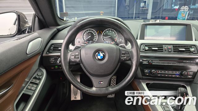 BMW 6-Series 2013 — photo 13