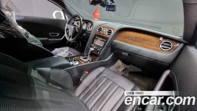 Bentley Continental 2013 — photo 6