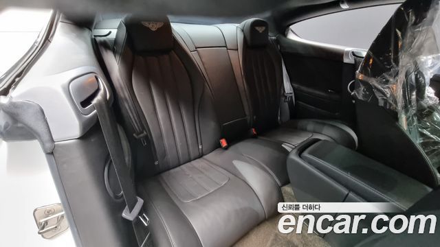 Bentley Continental 2013 — photo 11