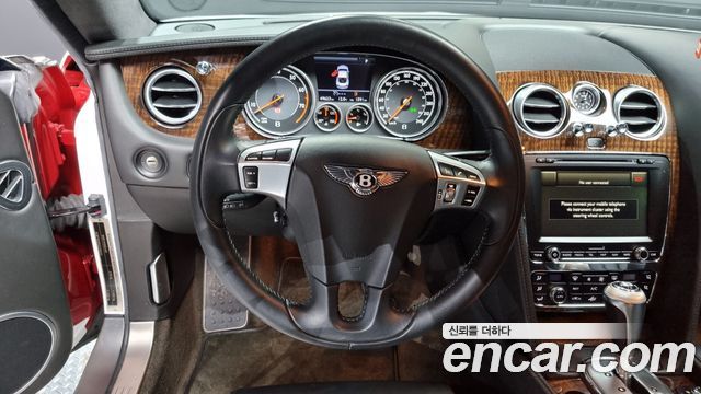 Bentley Continental 2013 — photo 12