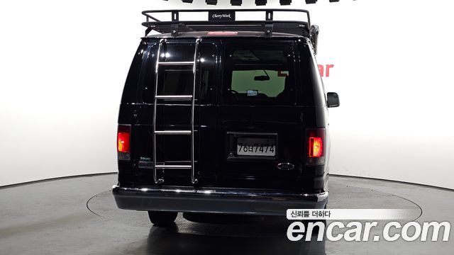 Ford E-Series 2012 — photo 4