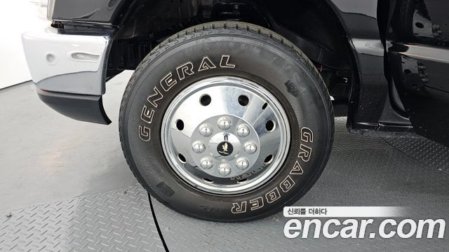 Ford E-Series 2012 — photo 5