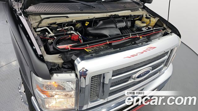 Ford E-Series 2012 — photo 6