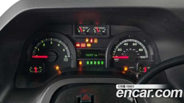 Ford E-Series 2012 — photo 8