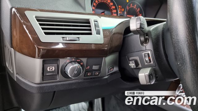 BMW 7-Series 2008 — photo 12