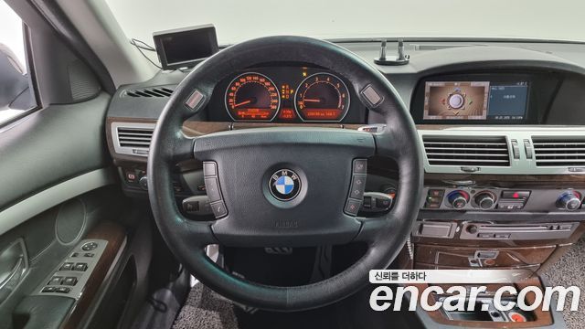BMW 7-Series 2008 — photo 13