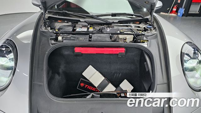 Porsche 911 2020 — photo 6