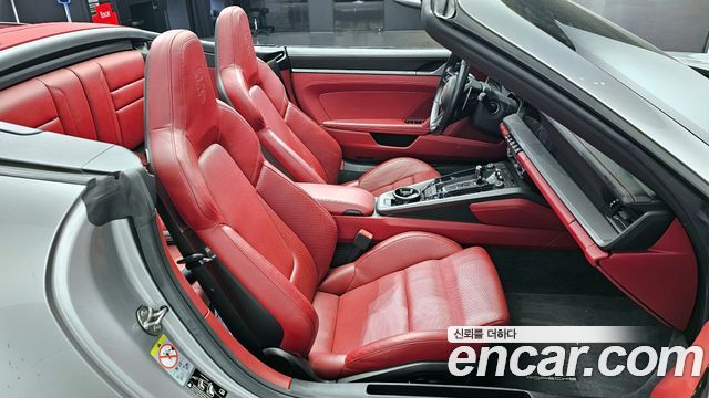 Porsche 911 2020 — photo 10