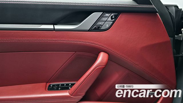 Porsche 911 2020 — photo 19