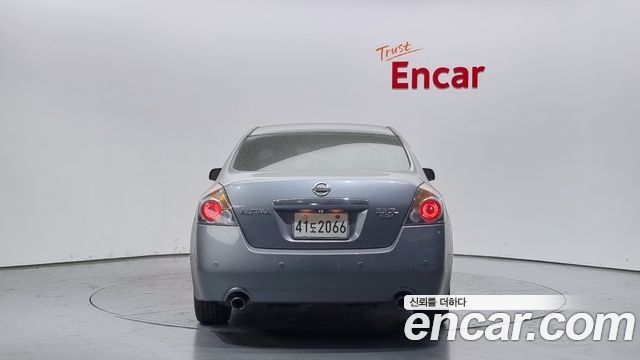 Nissan Altima 2009 — photo 4