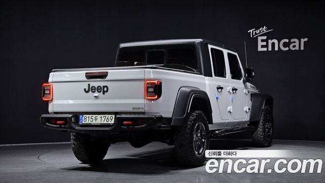 Jeep Gladiator 2021 — photo 2