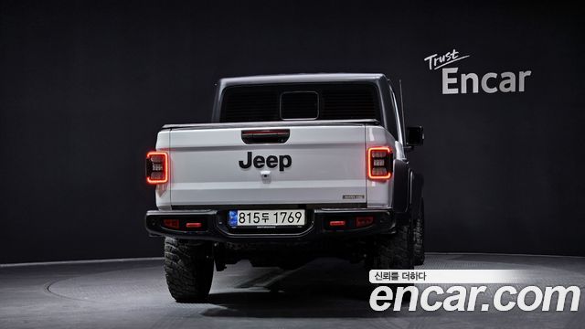 Jeep Gladiator 2021 — photo 4