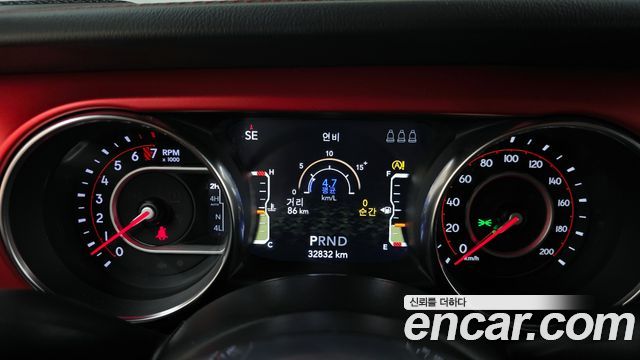 Jeep Gladiator 2021 — photo 8