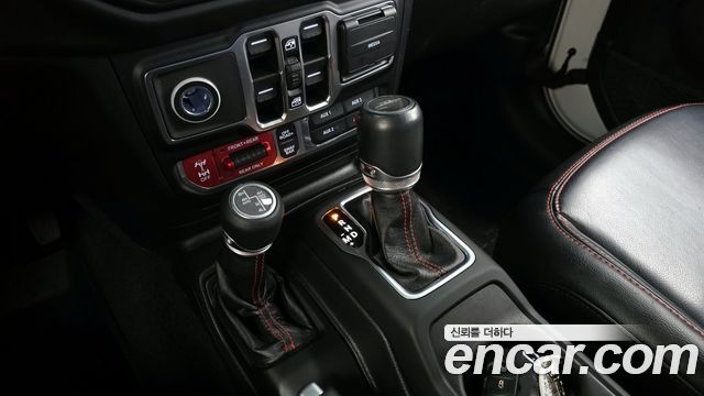 Jeep Gladiator 2021 — photo 9
