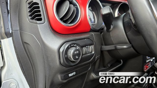 Jeep Gladiator 2021 — photo 17