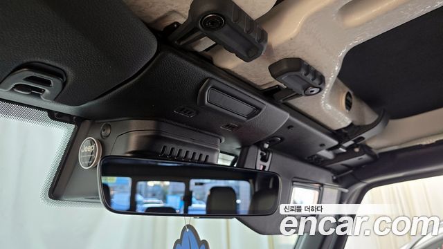 Jeep Gladiator 2021 — photo 18