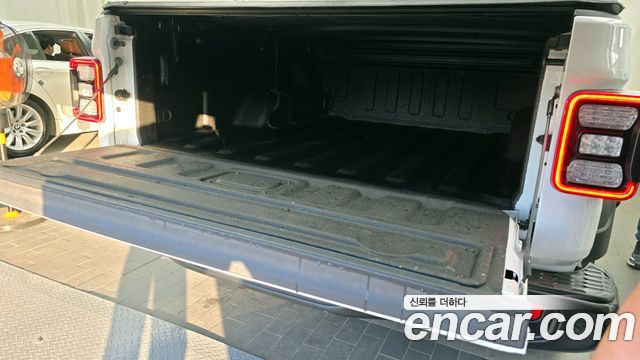 Jeep Gladiator 2021 — photo 20