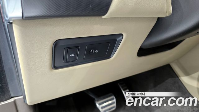 Land Rover Range Rover Sport 2016 — photo 17