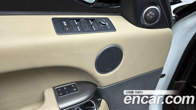 Land Rover Range Rover Sport 2016 — photo 18