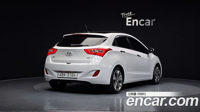 Hyundai i30 2012 — photo 2