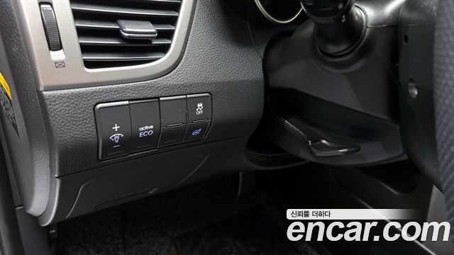 Hyundai i30 2012 — photo 15