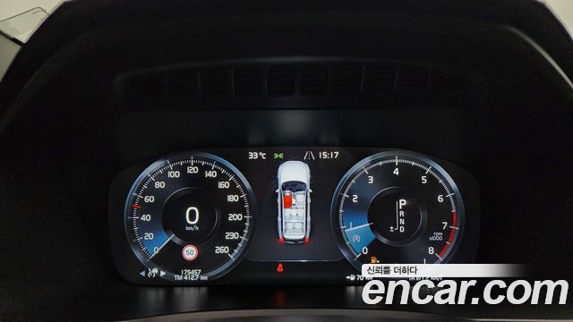 Volvo XC90 2017 — photo 8