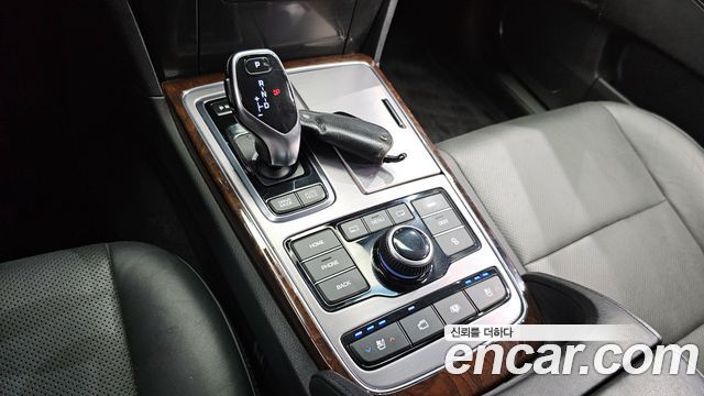 Hyundai Equus 2013 — photo 9